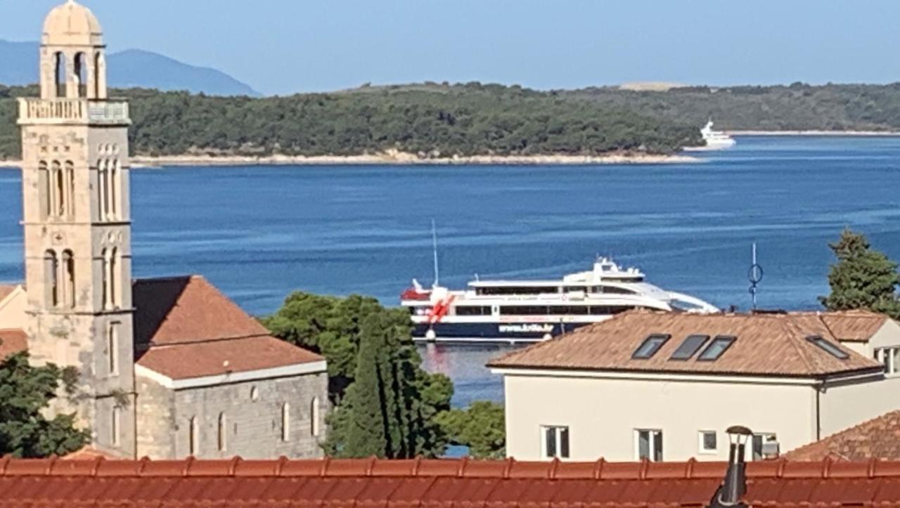 Apartment Elena 40 M2 With Beautiful Wide Sea Views 3 Stars Đảo Hvar Ngoại thất bức ảnh
